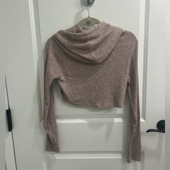 Two Piece Gymshark Ripped Hoodie Cropped Set - Picture 3 of 7